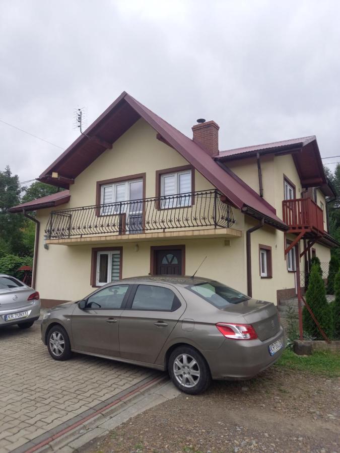 Gromadzyn Sie - Pod Wyciagiem Apartment Ustrzyki Dolne